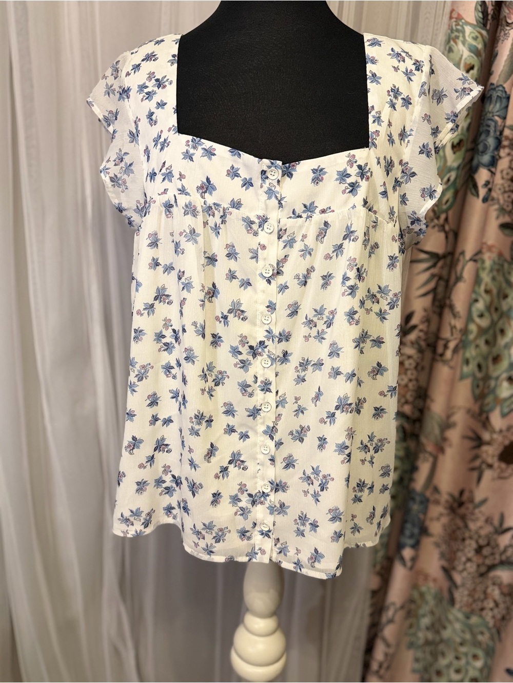 NWT Flag & Anthem Floral Button Front Blouse Large Cottagecore Romantic Top